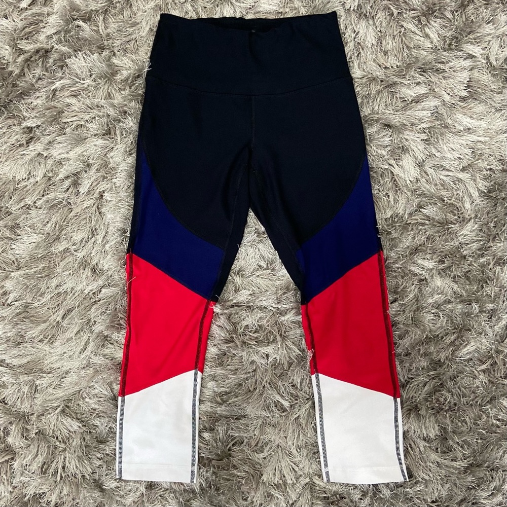 90 Degree by reflex women colour block 3/4 length workout leggings. Size S. Used
